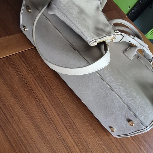 Anne Klein Large 3 Piece Tote Set Beige - Picture 2 of 9